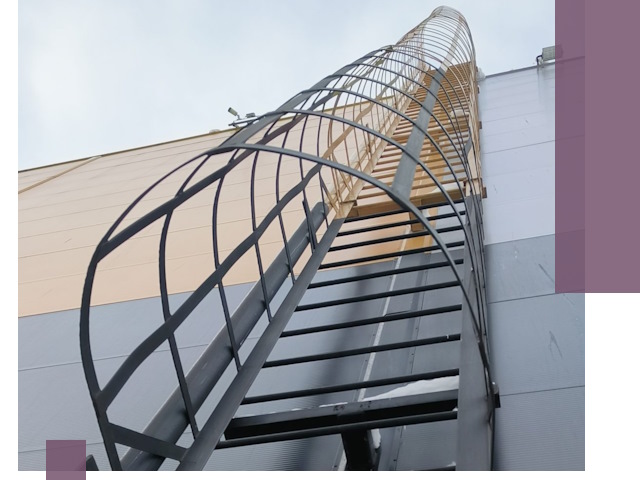 Изготовление и монтаж пожарных лестниц в Магадане профессионально