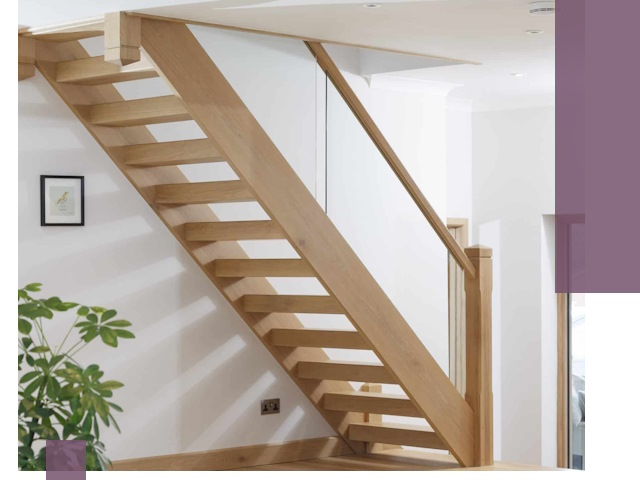 Изготовление деревянных лестниц под ключ в Магадане для дома