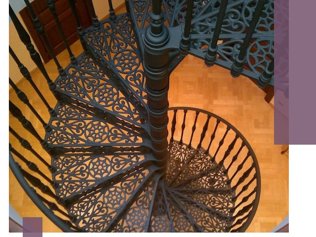 Винтовые лестницы под ключ в Магадане: производство и монтаж