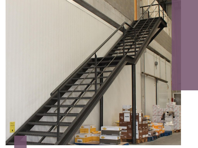 Лестницы для производства в Магадане — изготовление и монтаж
