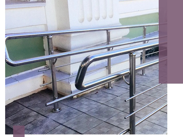 Ограждения пандусов из металла и нержавейки в Магадане