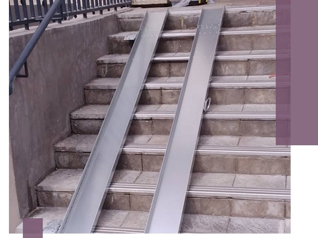 Демонтаж откидных пандусов профессионально в Магадане