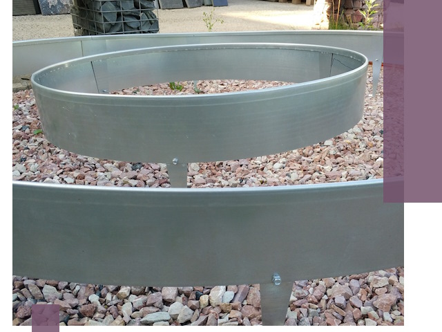 Нержавеющие бордюры под ключ в Магадане — изготовление и монтаж